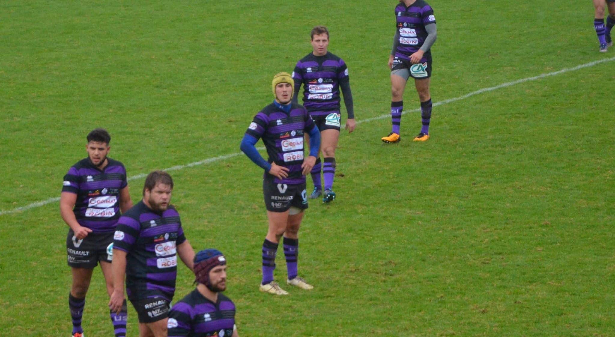 Issoire large vainqueur de Perigueux
