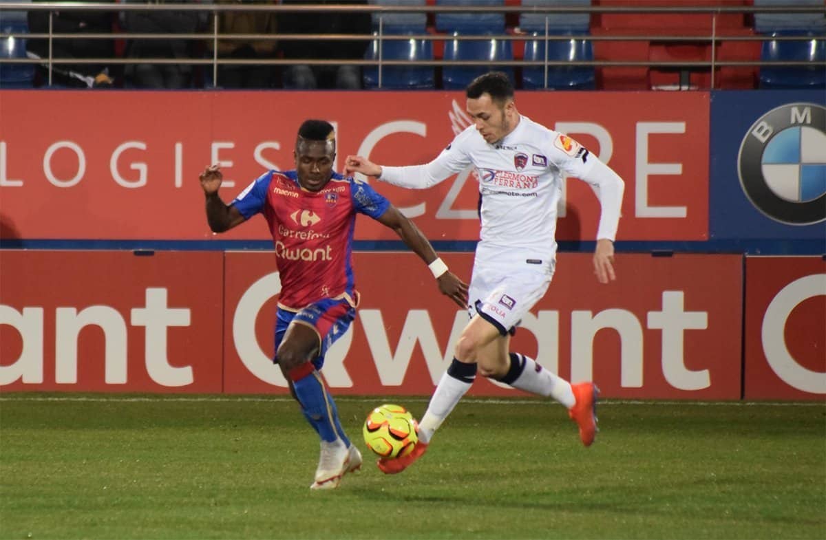 L'oeil de Lotfi Wada : Red Star - Clermont Foot 63